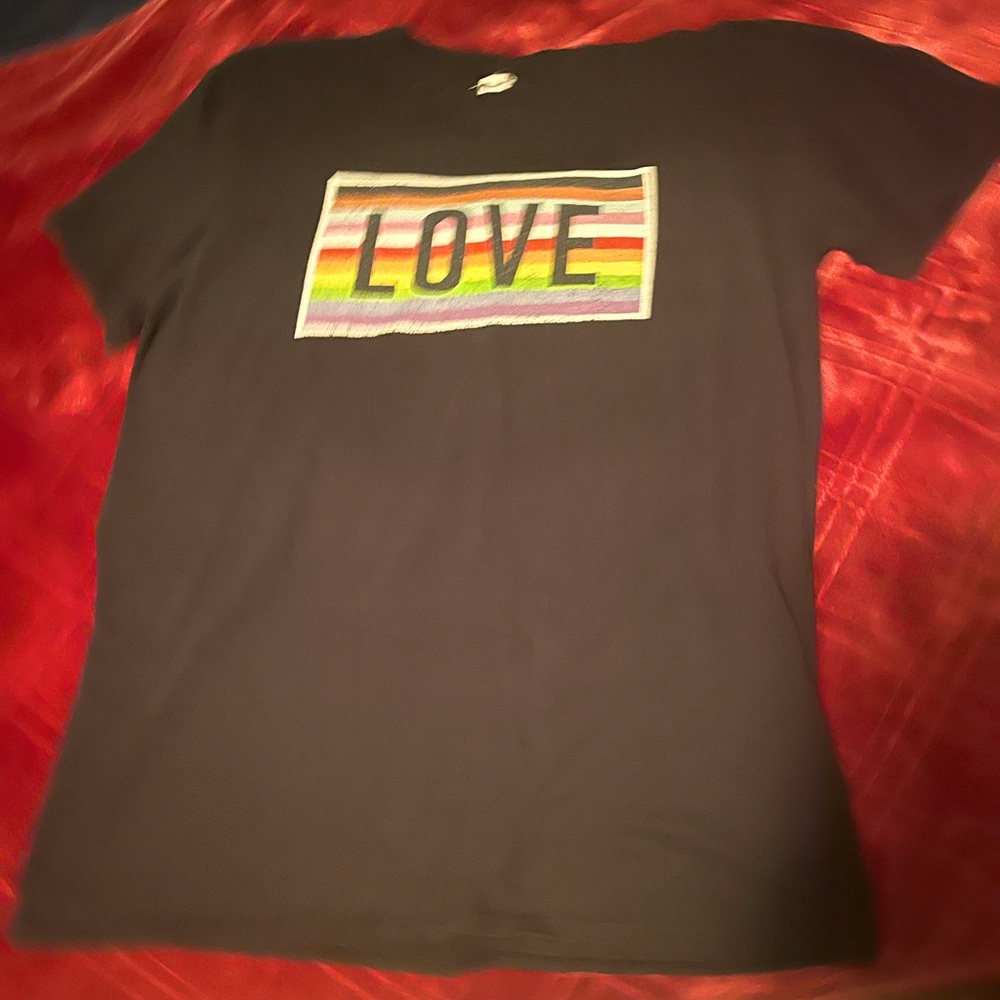 Golden printed tee